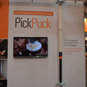 Plakat zum PickPuck-System, Firma Big Dutchman.