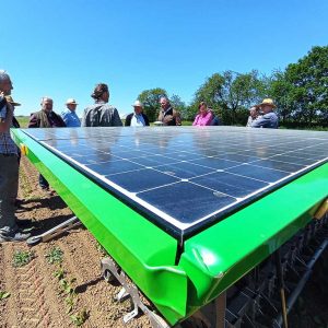 Der Farmdroid wird rein elektrisch mit Solarenergie angetrieben