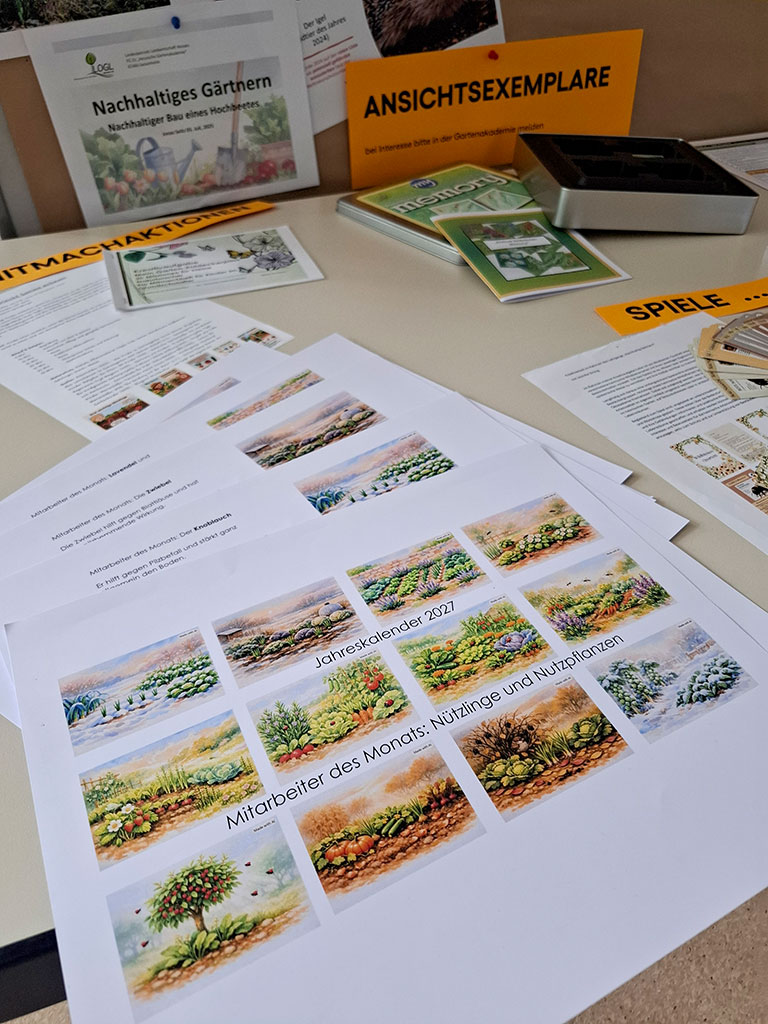 Jahreskalender mit den nützlichen „Mitarbeitern“ des Monats